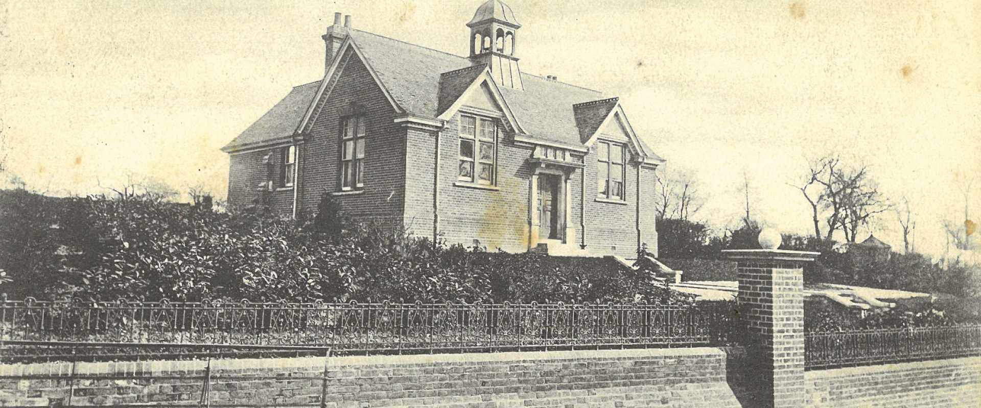 Thomas Mills High School History in 1902