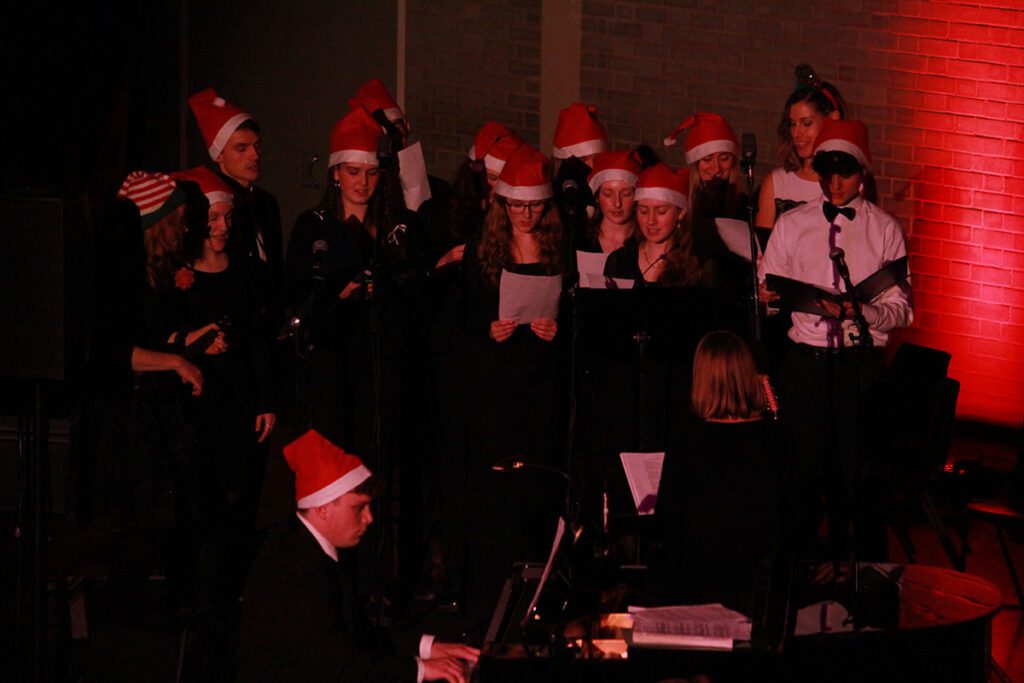 Thomas Mills Christmas Singing