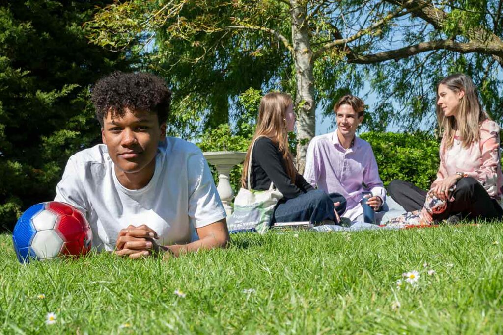 Thomas Mills Sixth Form — French 2025